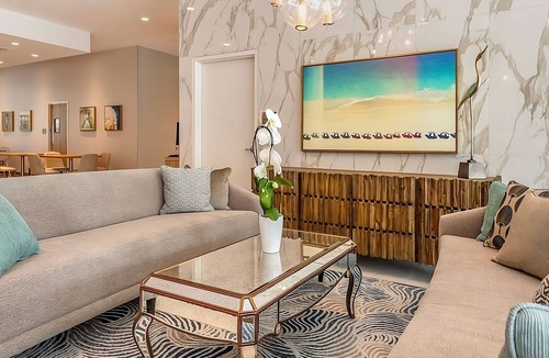 Lauderdale Beach Hotel | Steps from the Ocean | 2 Queens | Near Hugh Taylor Birch State Park