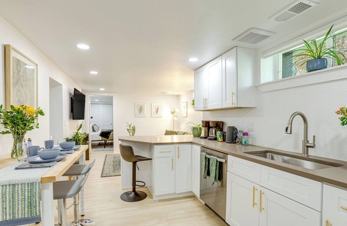 Washington Park West Apartment | Steps from Wash Park: Modern Apt, Patio + Parking