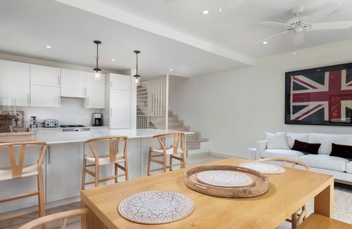 Lower Carlton House | Steps to Beach, Pool, Free Beach Club Access, Ocean/Sunset Views & Spacious!