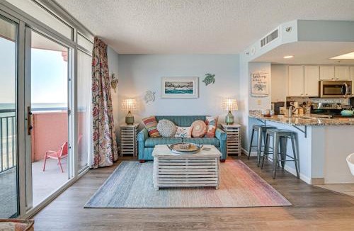 Myrtle Beach Apartment | Steps to Boardwalk Condo with Pool in Myrtle Beach