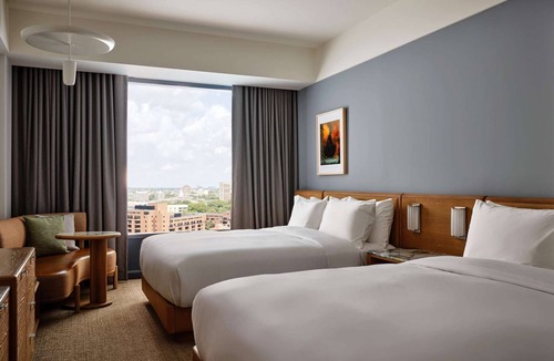 Lower Allston Hotel | Steps to Charles River | Bar & Restaurant + Gym