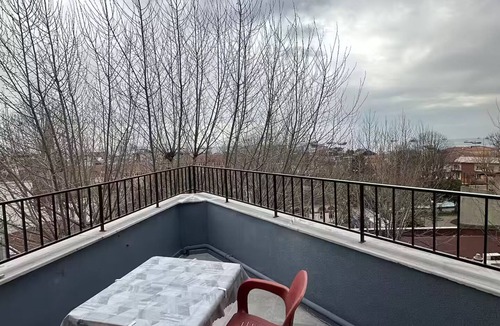 Sultanahmet Apartment | Steps to History 4.Floor Balcony