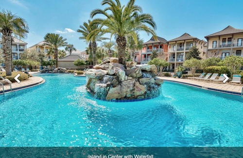 Villages of Crystal Beach House | Steps to Oasis Pool & Beach, 2 Living Areas, Games 6Bedrooms
