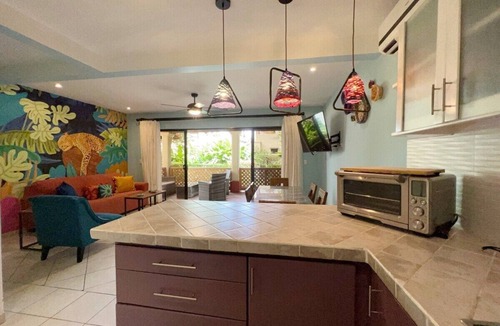 Coco Sunset Hills Condo | Steps to Pool - 200Mbps Internet - Walk to Beach