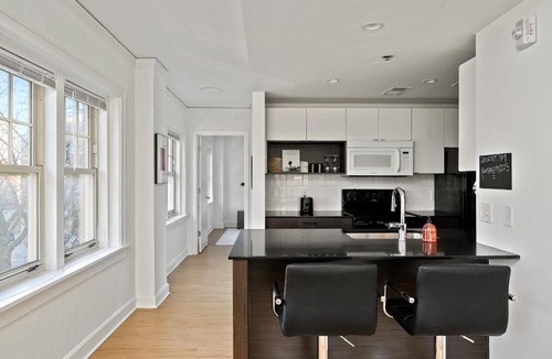 Midtown - Westport Apartment | Steps to Shops, Eats, Easy Access + W&D, Zencity