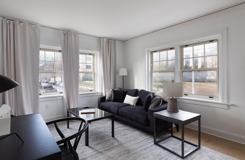 Midtown - Westport Apartment | Steps to Shops, Eats | Easy Access + W&D | Zencity