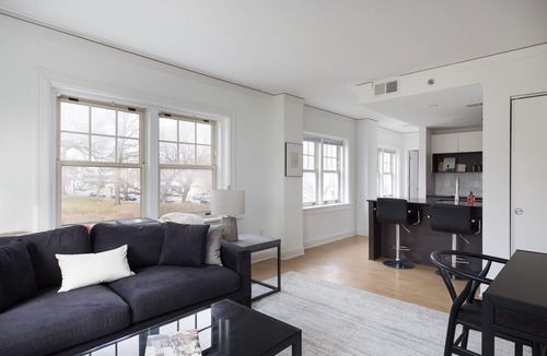 Midtown - Westport Apartment | Steps to Shops, Eats | Easy Access + W&D | Zencity