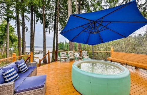 Tillicum House | Steps to Shore: Seaside Olympia Retreat w/Hot Tub
