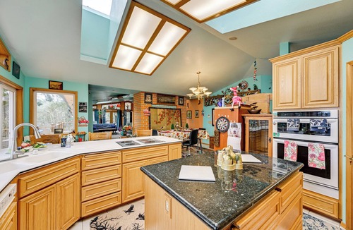 Tillicum House | Steps to Shore: Seaside Olympia Retreat w/Hot Tub