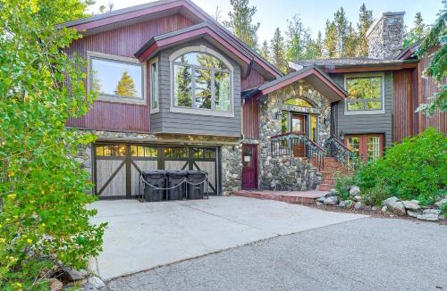 Warrior's Mark West House | Steps to Ski Shuttle: Breckenridge Home w/Hot Tub