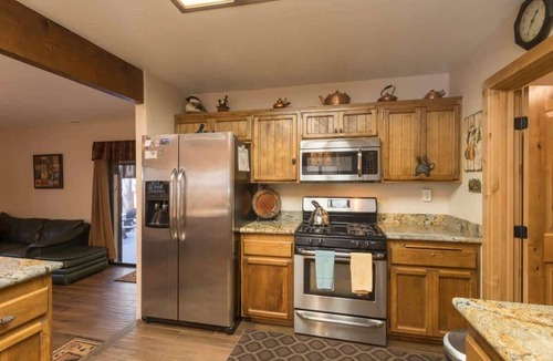 Summit Estates House | Steps to Summit! Indoor Spa. Fireplace. Nice Deck.