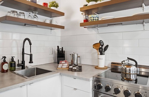Ucluelet Apartment | Steps to Terrace Beach - Cozy Pet-Friendly Loft ⎮ Blue Heron