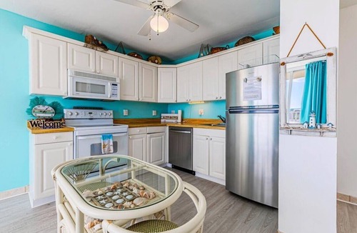 South Island Condo | Steps to the Sand, Dive into the Pool – Live the Dream!"