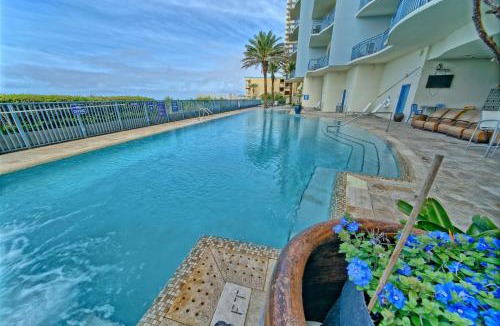 Panama City Beach Apartment | Sterling Breeze - Cozy Beachfront One Bedroom Condo