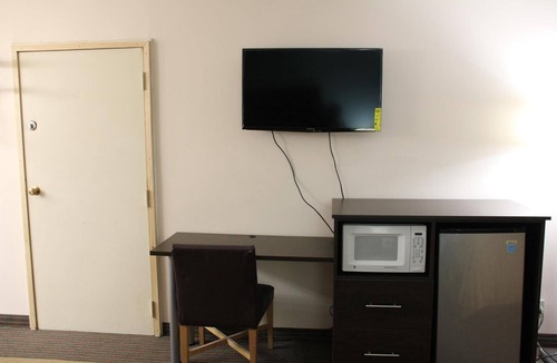 Niagara Falls Hotel | Sterling Inn Niagara Falls near IAG Airport