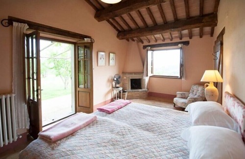 Citta di Castello Villa | Sterlinghe a 17th Century villa with six beds and baths, pool & complete privacy