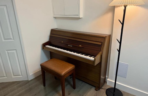 Stevenage House | Stevenage Contractor & Family Retreat