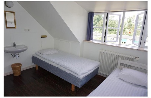 Loderup Hostel | STF Vandrarhem Backåkra