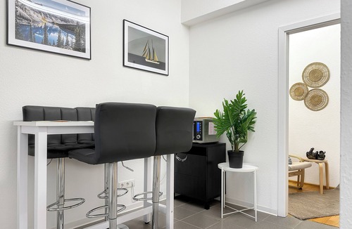 Neue Vorstadt Apartment | Stgt Apt – 12 Pers. nahe Schlossplatz