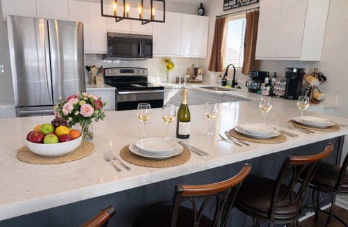 Village of Four Seasons Condo | Stillwater Shores Lakefront 2bd/2BA Pool, Hot Tub 6PP