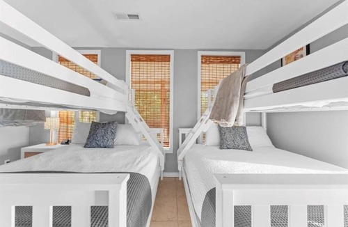Omaha Cabin | Stillwater Lodge: Private Pool and Play Resort
