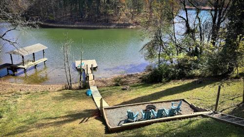Moneta House | Stillwater Retreat Pet-Friendly waterfront home!
