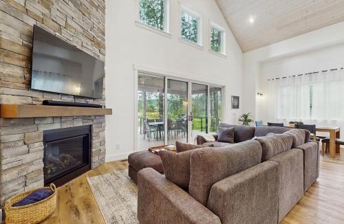 Dover Bay House | StillWater Retreat