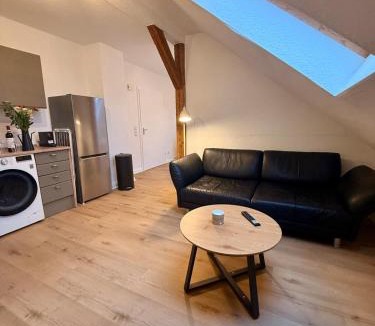 Donnerburgsiedlung Apartment | Stilvolles Studio-Apartment in Zentrumsnähe