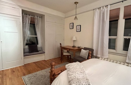 South Central Bed & Breakfast | Stirling House Bed & Breakfast