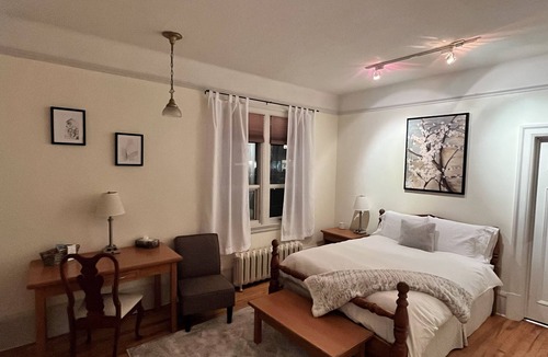 South Central Bed & Breakfast | Stirling House Bed & Breakfast
