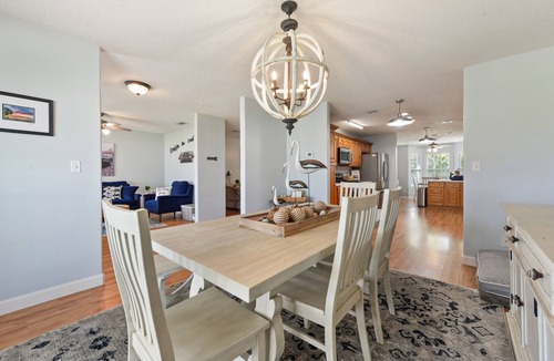 Long Beach House | Stocked and ready for beach days in beautiful Long Beach, MS!