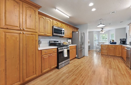 Long Beach House | Stocked and ready for beach days in beautiful Long Beach, MS!