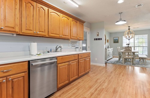 Long Beach House | Stocked and ready for beach days in beautiful Long Beach, MS!