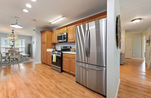 Long Beach House | Stocked and ready for beach days in beautiful Long Beach, MS!
