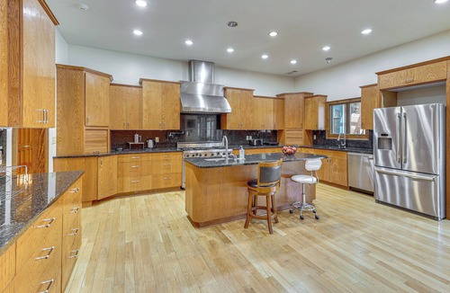 Mountville House | Stocked Pond! 33-Acre LaGrange Estate w/2 Units