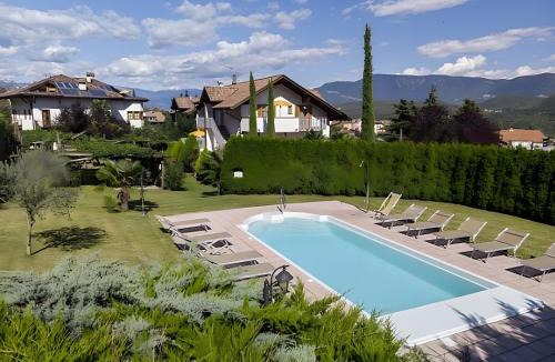 Caldaro Sulla Strada del Vino Apartment | Stompferhof Mansarde