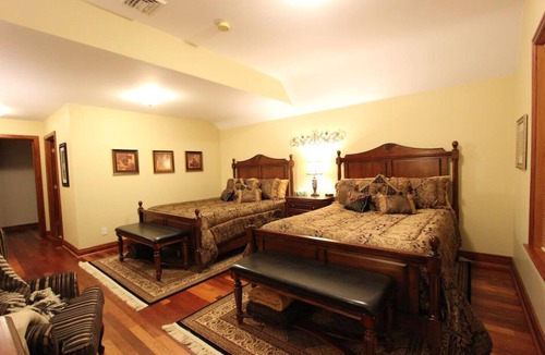 Georgetown Bed & Breakfast | Stone Edge Estate Bed & Breakfast - Queenston Room