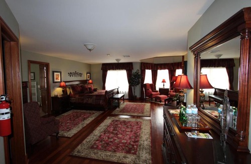 Georgetown Bed & Breakfast | Stone Edge Estate Bed & Breakfast