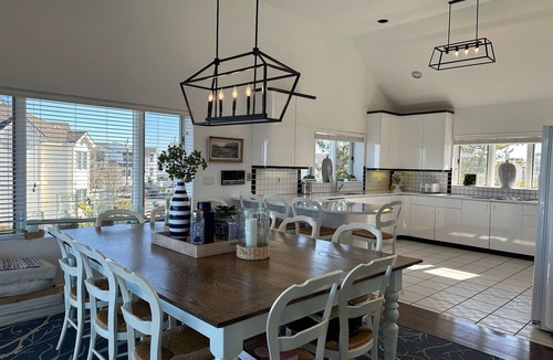 Stone Harbor House | Stone Harbor Bayfront - Walkable to Beach