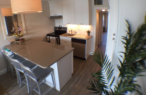 Stone Harbor Condo | Stone Harbor Bayfront with Sunset views, Walk to Beach+Town, Balcony & Parking!