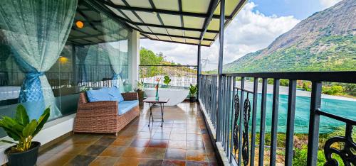 Nandi Hills House | Stone Hills