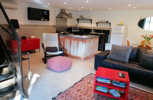 Les Adrets-de-l'Esterel House | Stone house with jacuzzi, between Cannes and Fréjus, independent mini loft, air conditioning