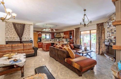 Eretria Villa | Stone Horizon Villa