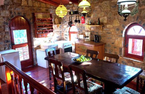 Mavrikiano Apartment | Stone House in Elounda with Gulf Views