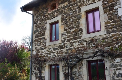 Polignac House | Stone house with garden in a typical village near Le Puy en Velay