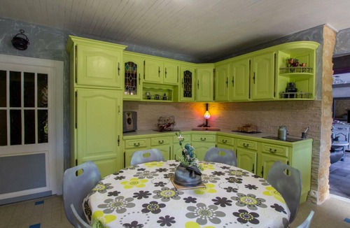 Limeuil Cottage | Stone house with large garden, pets allowed