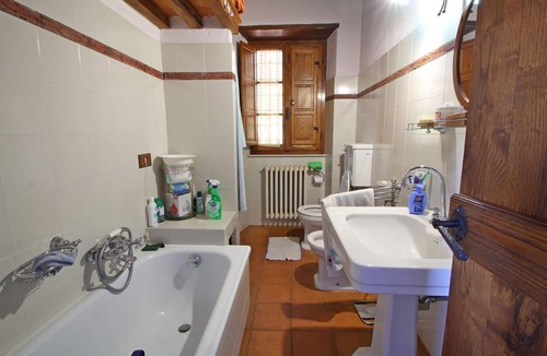 Ripa-Pozzi-Ponterosso Villa | Stone house with Sea View for 5 People above Forte dei Marmi, A/C, WiFi
