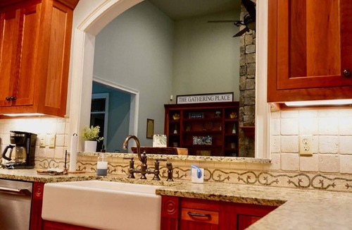 Coalmont House | Stone Manor in Coalmont