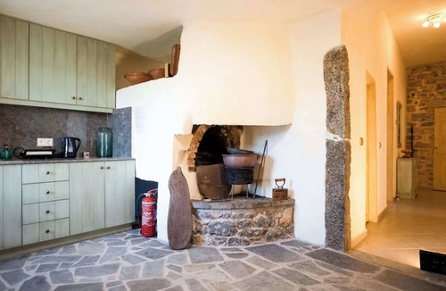 Olympi House | Stone Olympoi Lodge 2 - Chios Cozy Hideaway