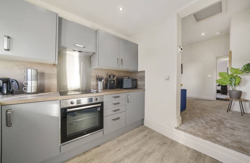 Golborne Apartment | Stone Pit Apartments